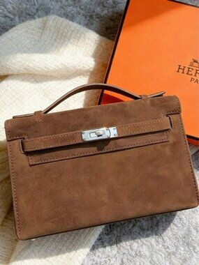Hermès Kelly Pochette in Suede Leather